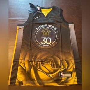 NWT Nike Swingman Steph Curry #30 jersey
